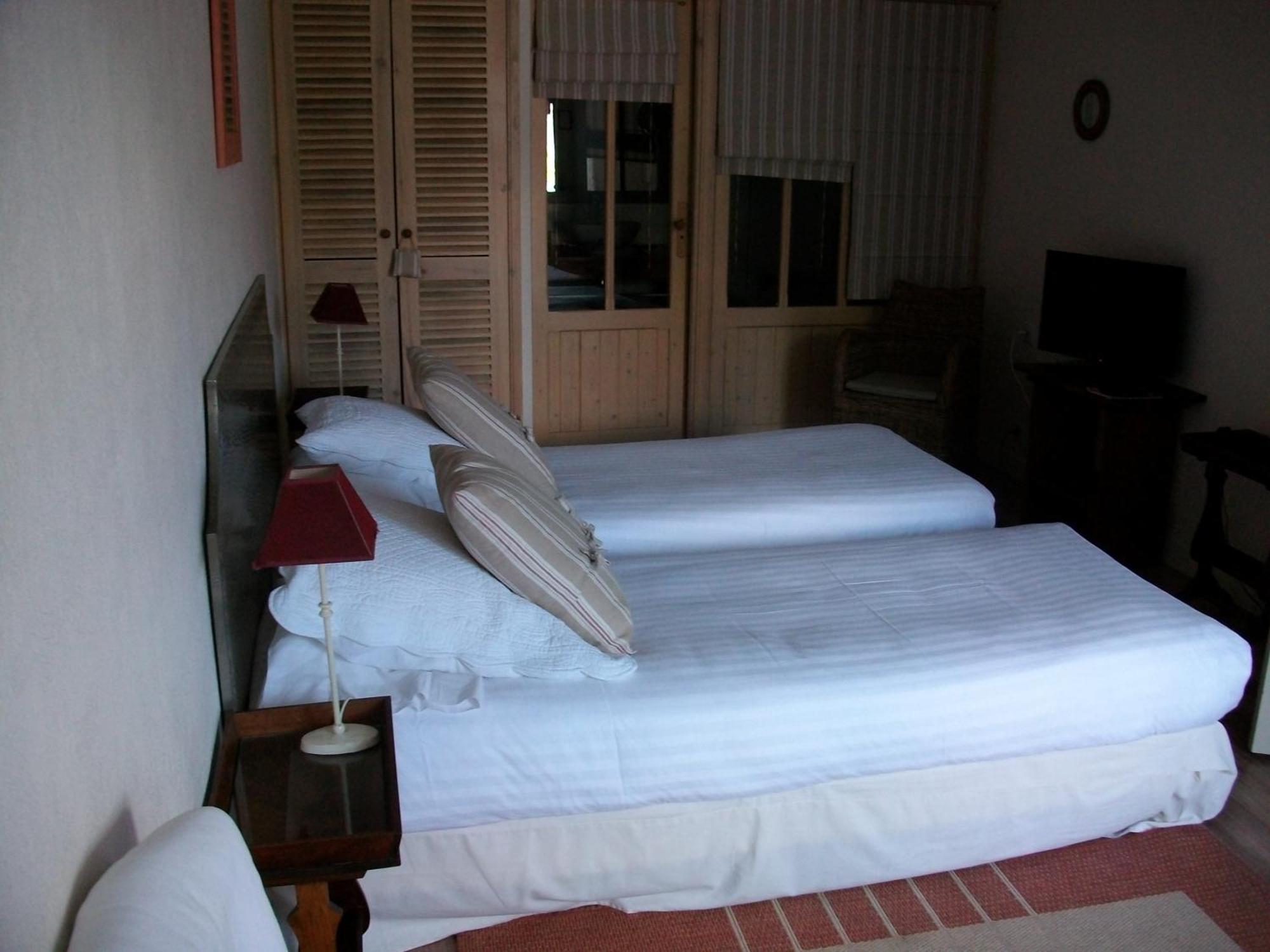 Logis Hotel Le Central คูลง ห้อง รูปภาพ